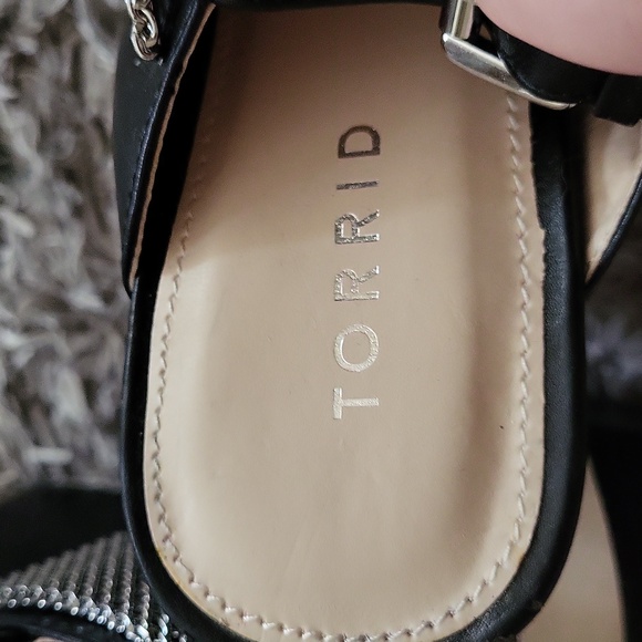 Torrid Wedge Sandals - Picture 10 of 16